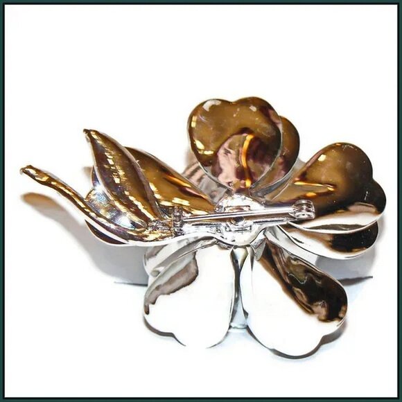 Silver Tone Metal Three Dimension Flower Brooch - Picture 2 of 3